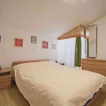 Vacation House Kajo 度假居